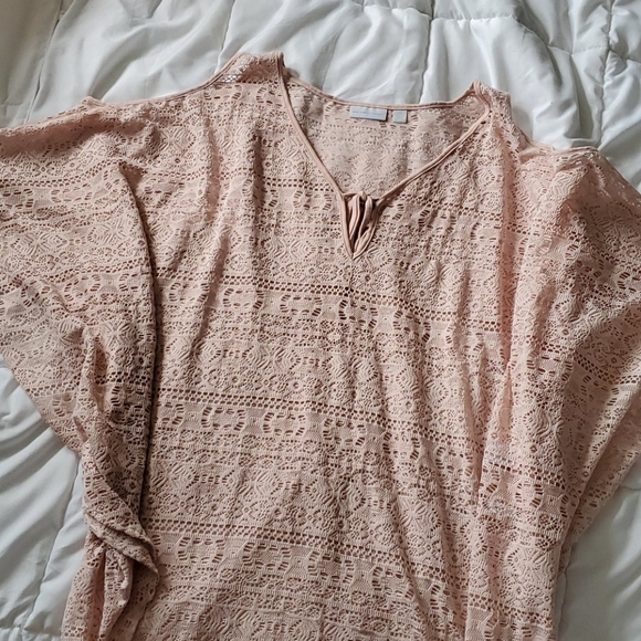 Light pinkish cream summery lace top - Picture 1 of 3